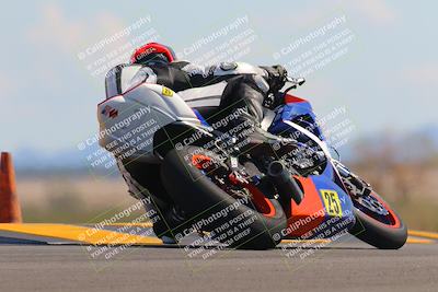 media/Oct-09-2022-SoCal Trackdays (Sun) [[95640aeeb6]]/Turn 9 Backside (120pm)/